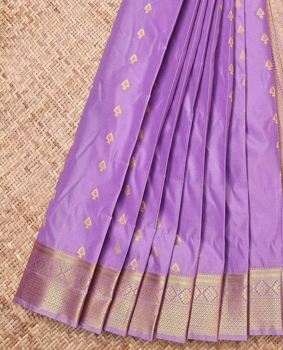 Lavender Gift Saree, Elevated with Zari Buttas All Over Its Body, Highlighted by a Traditional Zari Design Border, Grand Pallu of Jaal Designs, and Paired with a Matching Blouse - Image 6
